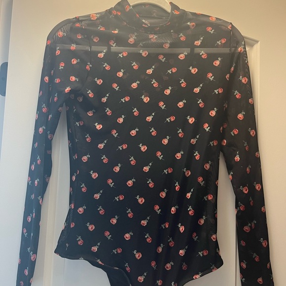 Hollister black mesh roses bodysuit- size medium - Picture 1 of 7